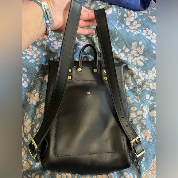 Lifetime Leather Backpack - Picture 5 of 8